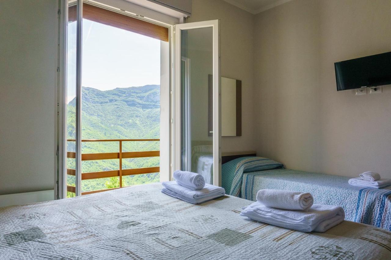 Albergo Ristorante Payarin Ormea Exteriér fotografie